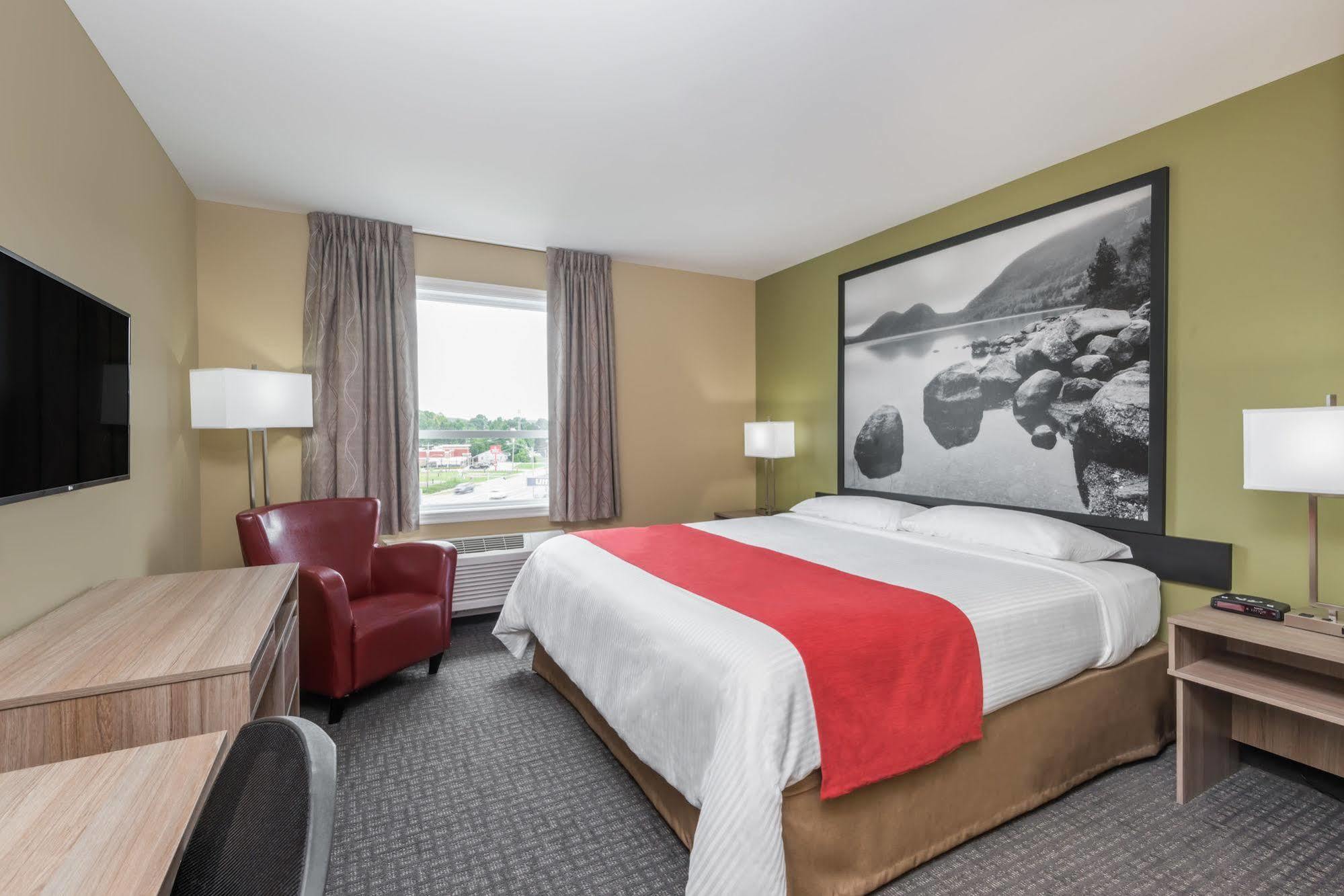 ซูเปอร์ 8 บาย วินด์แฮม เมาน์ ลอเรียร์ Hotel มองต์-ลอริเยร์ ภายนอก รูปภาพ